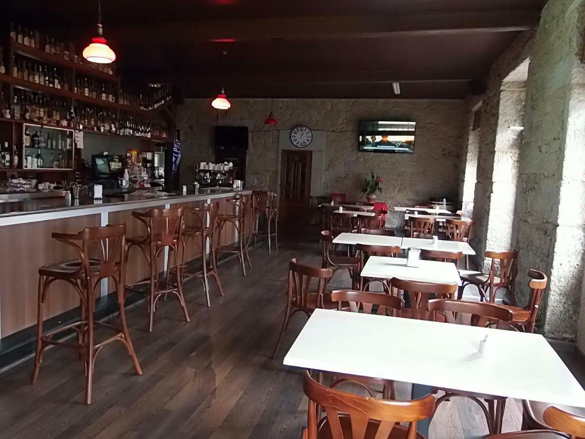 Hostal Vina Outes Zewnętrze zdjęcie
